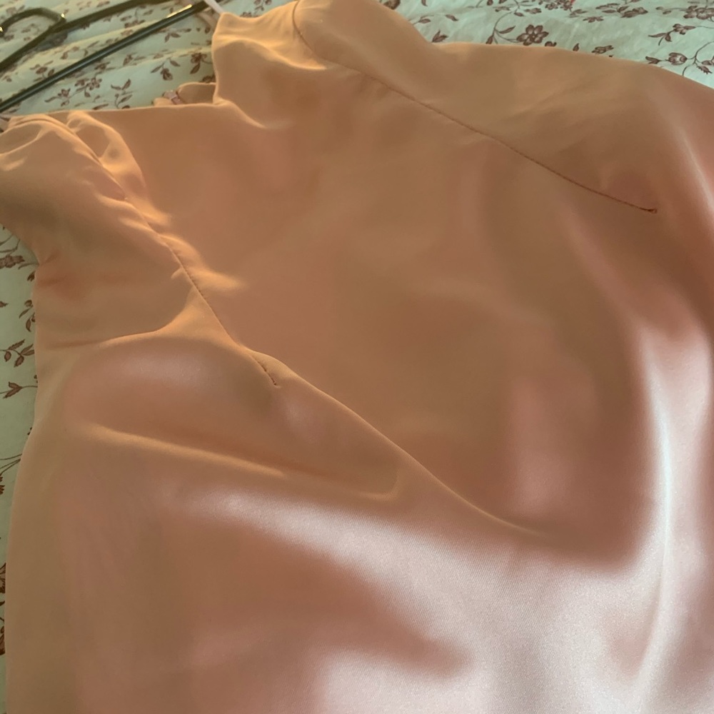 pretty in pink dress 🌸